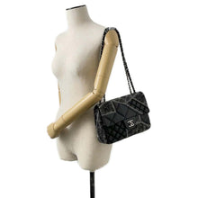 将图像加载到图库查看器中，CHANEL CC Logo Patchwork ChainShoulder Bag Black/Gray Lambskin Tweed
