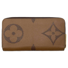 Load image into Gallery viewer, LOUIS VUITTON Zippy Wallet Noir M69353 Monogram / Giant / Monogram Reverse Canvas
