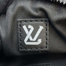 Load image into Gallery viewer, LOUIS VUITTON DiscoveryBumbag Noir M21427 Nylon Size PM
