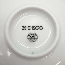 将图像加载到图库查看器中，HERMES H Deco Soy Sauce Dish White/Black Porcelain
