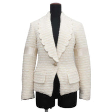 Load image into Gallery viewer, CHANEL Scalloped Tweed Jacket Size 34 BeigeP65277 Wool 49% Polyamide38% Silk13%
