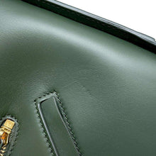 将图像加载到图库查看器中，LOEWE hammock Green A538H13X02 Leather Size compact
