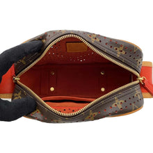 将图像加载到图库查看器中，LOUIS VUITTON Trocadero OrangeM95177 Monogram Perfo Size Mini
