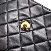 将图像加载到图库查看器中，CHANEL Mini Matelasse Single Flap ChainShoulder Bag Black A01115 Lambskin
