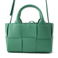 将图像加载到图库查看器中，Bottega Veneta Candy Arco Tote Bag Mermaid 729029 Leather
