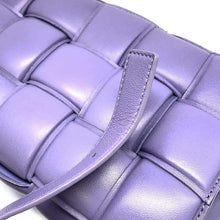 将图像加载到图库查看器中，Bottega Veneta Maxi INTRECCIATO Paddet Cassette Shoulder Bag Purple 591970 Lambskin
