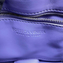 将图像加载到图库查看器中，Bottega Veneta Maxi INTRECCIATO Paddet Cassette Shoulder Bag Purple 591970 Lambskin
