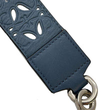 将图像加载到图库查看器中，LOEWE Anagram Shoulder Strap Blue Leather
