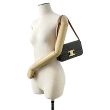 将图像加载到图库查看器中，CELINE Triomphe Flap Shoulder Bag Tan 194142CUZ PVC Coated Canvas
