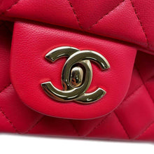 Load image into Gallery viewer, CHANEL Matelasse Single Flap ChainShoulder Bag Pink A69900 Lambskin Size 20
