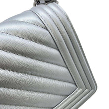 Load image into Gallery viewer, CHANEL Boy Chanel Chevron ChainShoulder Bag Silver A67086 Caviar Leather Size 25
