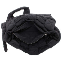 将图像加载到图库查看器中，Bottega Veneta Maxi Padded Tech Cassette Shoulder Black 690133 Nylon
