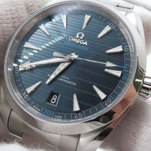 将图像加载到图库查看器中，OMEGA Seamaster Aqua Terra Co-Axial Master Chronometer W41mm Stainless Steel Blue Dial 220.10.41.21.03.001
