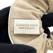 将图像加载到图库查看器中，HERMES Claudia Planair Scrunchie Deser/Nata Cotton98% Polyurethane2%
