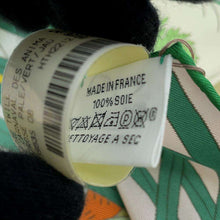 Load image into Gallery viewer, HERMES Carre Carnival of the Animals LE CARNAVAL DES ANIMAL Size 90 Rose pale/Vert/Jaune Silk100%
