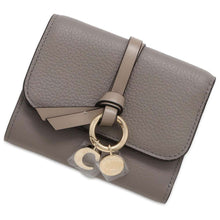 将图像加载到图库查看器中，Chloe Alphabet Trifold Wallet Gray CHC21WP945F57053 Leather
