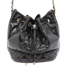 将图像加载到图库查看器中，CHANEL CC Logo Drawstring BagChainShoulder Bag Black AS1877 Shiny Aged Calf Leather
