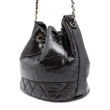 将图像加载到图库查看器中，CHANEL CC Logo Drawstring BagChainShoulder Bag Black AS1877 Shiny Aged Calf Leather
