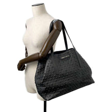 将图像加载到图库查看器中，JIMMY CHOO Sophia Star Embossed Tote Bag Black Leather
