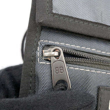 将图像加载到图库查看器中，BALENCIAGA Explorer ShoulderPouch Gray/Black 532298 Nylon
