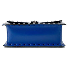 将图像加载到图库查看器中，Valentino Garavani Studded Shoulder Bag Blue Leather
