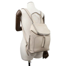 将图像加载到图库查看器中，LOEWE Goya Backpack Beige Leather
