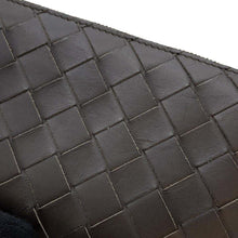 Load image into Gallery viewer, Bottega Veneta INTRECCIATO Zip Around Chozai Cloth Brown/Black639856 Leather
