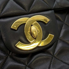 将图像加载到图库查看器中，CHANEL Jumbo Matelasse ChainShoulder Bag Black Lambskin Size 34
