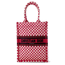 将图像加载到图库查看器中，Dior Dior Amour Vertical Book Tote Dot Red Canvas
