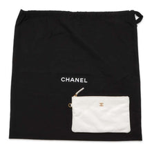 将图像加载到图库查看器中，CHANEL CHANEL 22 Matelasse White AS3260 Shiny Calf Leather Size Small
