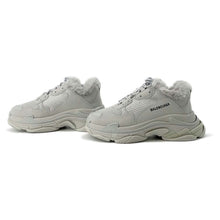 将图像加载到图库查看器中，BALENCIAGA TRIPLE S FAKE FURSneakers Gray 668563 Leather Nylon Faux Fur Size 41
