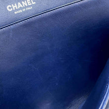 Load image into Gallery viewer, CHANEL Matelasse W Flap ChainShoulder Bag Navy A58600 Lambskin Size 30
