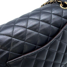 Load image into Gallery viewer, CHANEL Matelasse ChainShoulder Bag Black A01112 Lambskin Size 25
