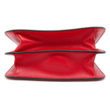 将图像加载到图库查看器中，Valentino Garavani V sling Shoulder Bag Red Leather
