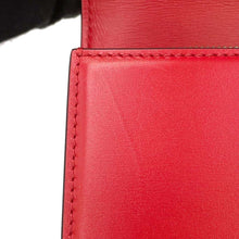 将图像加载到图库查看器中，Valentino Garavani V sling Shoulder Bag Red Leather
