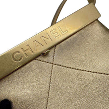 将图像加载到图库查看器中，CHANEL Kiss Rock Frame Shoulder Bag Gold Leather
