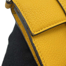 将图像加载到图库查看器中，FENDI Flat Bucket Shoulder Bag Yellow 7M0311 Leather
