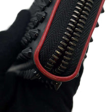 将图像加载到图库查看器中，Christian Louboutin Studded Long Wallet Black 3135058 Leather
