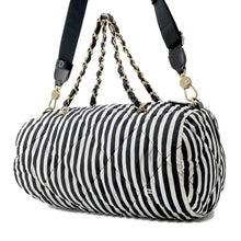 将图像加载到图库查看器中，CHANEL Large Bowling Bag White/Black AS4696 Nylon
