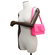 将图像加载到图库查看器中，Christian Louboutin CARASKY Shoulder Bag Pink 3225079 Leather
