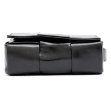 将图像加载到图库查看器中，Bottega Veneta Candy Cassette Shoulder Bag Black 667048 Leather
