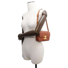 将图像加载到图库查看器中，CELINE Triomphe Claude One Shoulder Bag Tan 194143 Calf Leather
