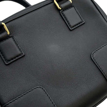 将图像加载到图库查看器中，LOEWE Amazona Square Black A039N21X01 Leather Size 16
