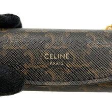 将图像加载到图库查看器中，CELINE Triomphe Lipstick Case Brown 10D612BZB PVC Coated Canvas Leather
