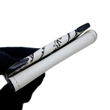 将图像加载到图库查看器中，Berluti Calligraphy Origin Coin purse White/Black Leather
