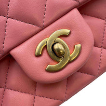 将图像加载到图库查看器中，CHANEL Matelasse ChainShoulder Bag Pink A69900 Lambskin Size Mini
