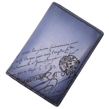 将图像加载到图库查看器中，Berluti Jagua Calligraphy Card Case Blue/Black Leather
