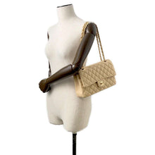 将图像加载到图库查看器中，CHANEL Matelasse W flap ChainShoulder Beige A01112 Lambskin Size 25
