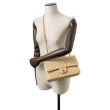 将图像加载到图库查看器中，CHANEL Matelasse W flap ChainShoulder Beige A01112 Lambskin Size 25
