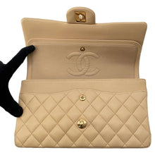 将图像加载到图库查看器中，CHANEL Matelasse W flap ChainShoulder Beige A01112 Lambskin Size 25
